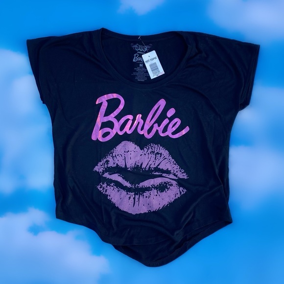 Doe X Barbie Hot Topic Graphic Tee 